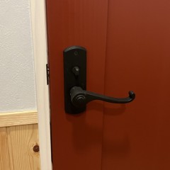ガタガタするドア