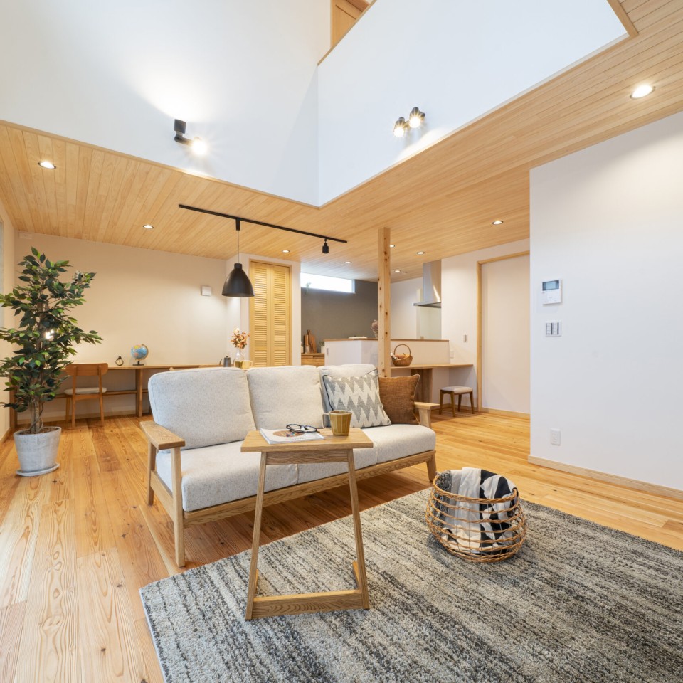 吹き抜けで安らぐお家