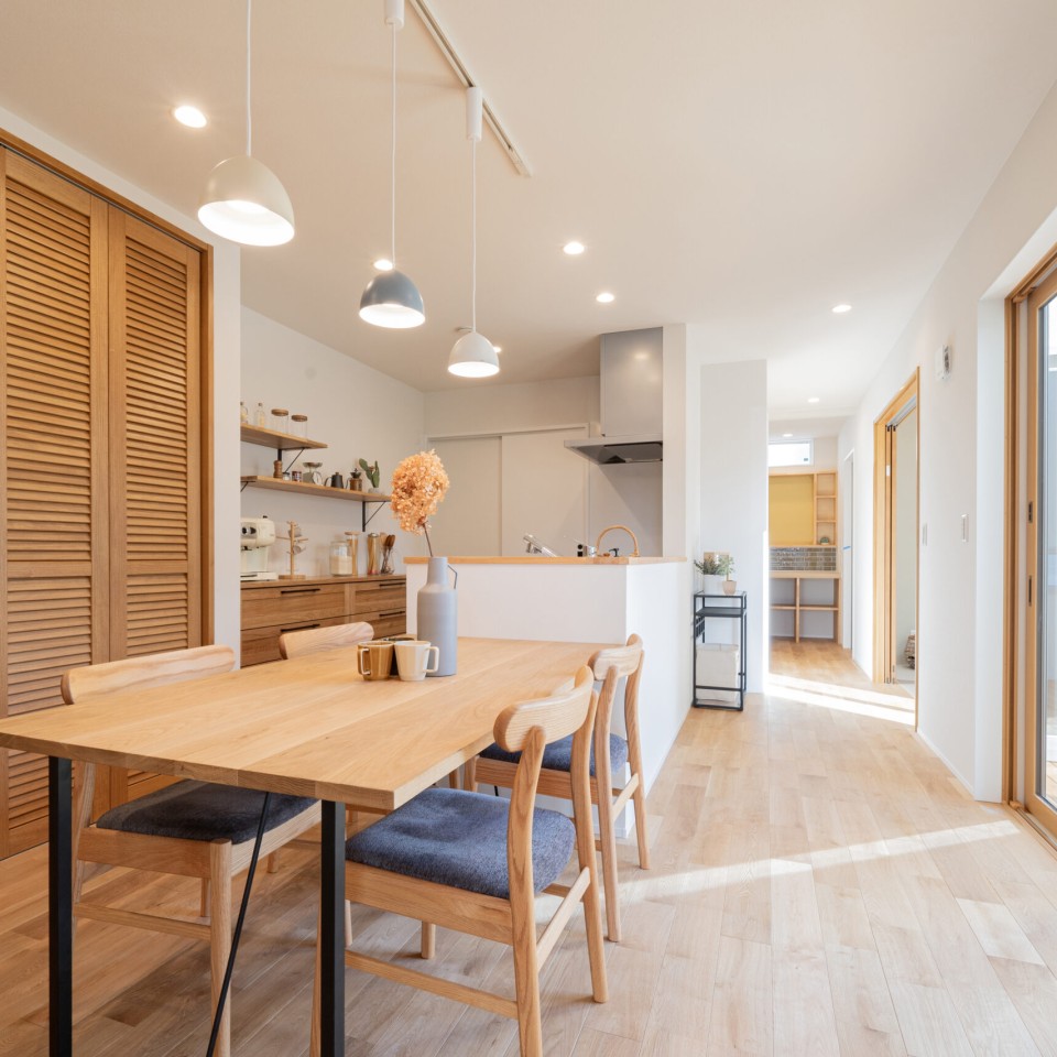 中庭ウッドデッキのあるお家