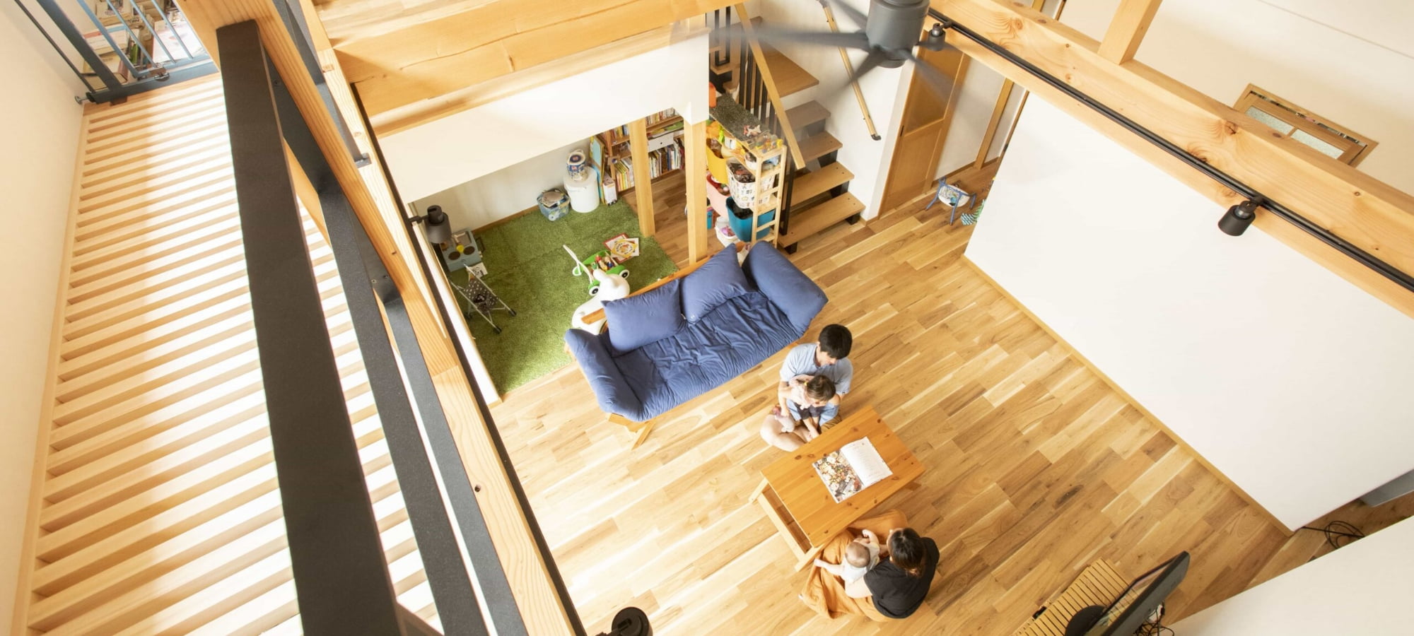 木の表情が美しい。