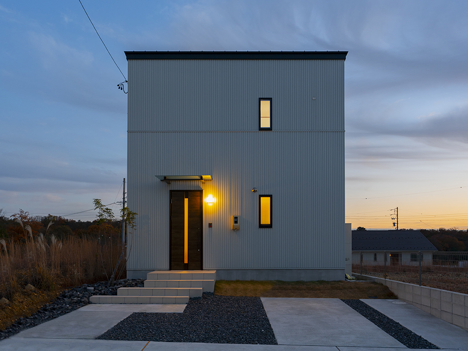 シンプルな木箱の家（名古屋市守山区K様邸）