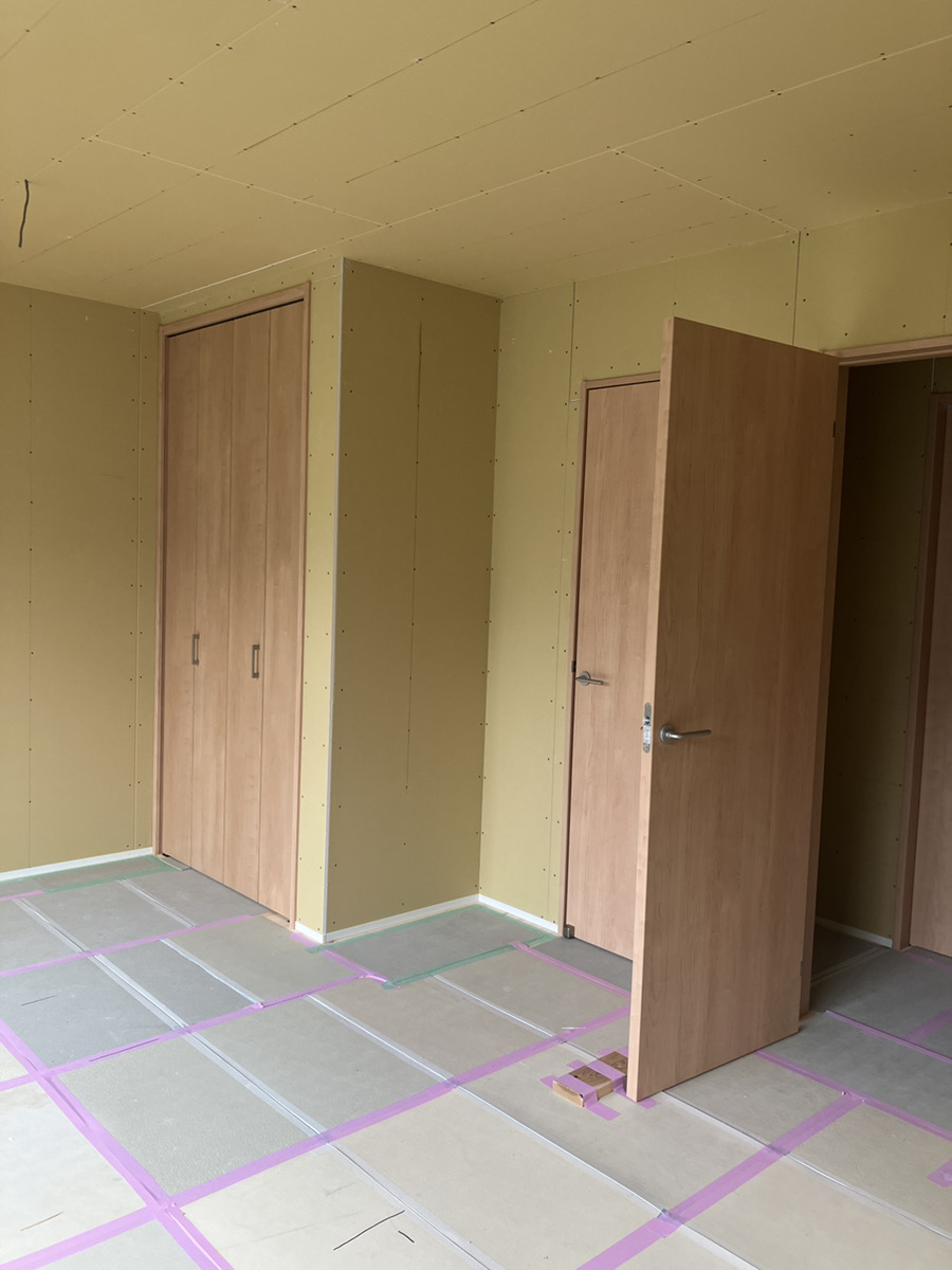 建具がはいりました